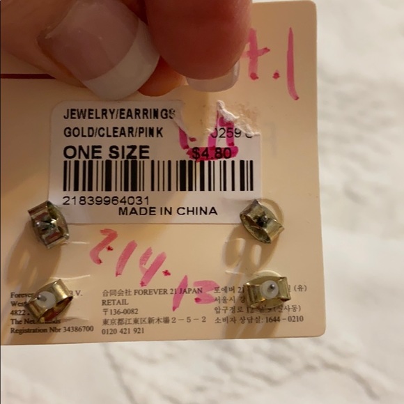 earrings - Picture 3 of 4